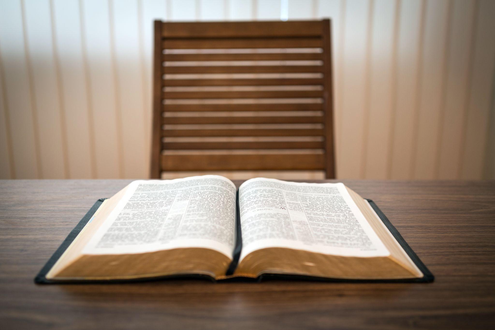 What Does It Mean to Abide Before You Pray? (John 15:7 Explained)
